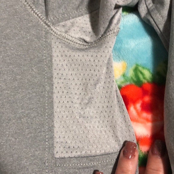 A&F Pullover - Picture 4 of 9